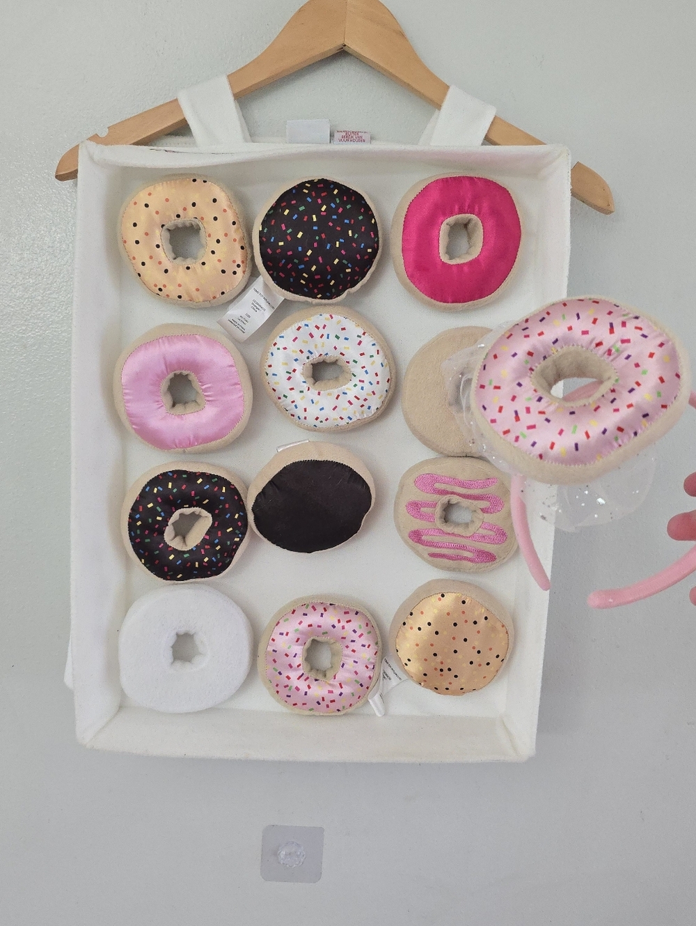 Fun Of A Kind One Kids Size 3 To 7 Box Of Doughnut Costume Dozen Removable Viral